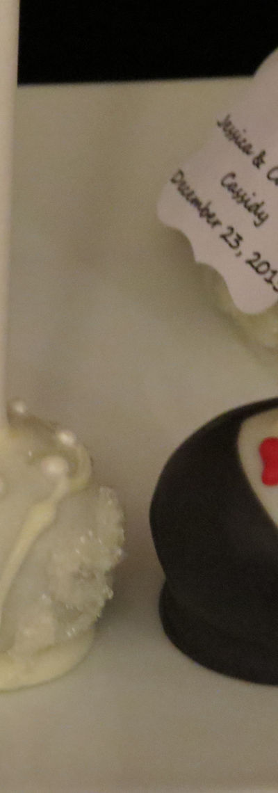 Character cake pops