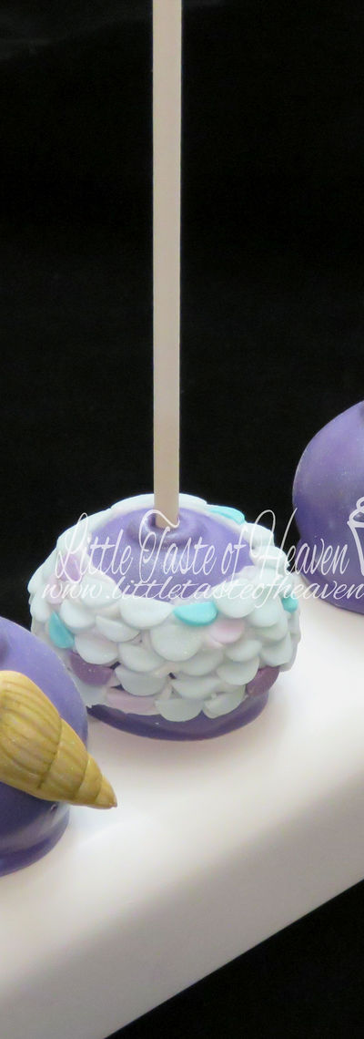 Themed cake pops